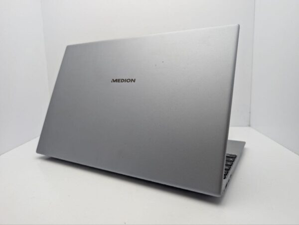 Ноутбук Medion Akoya E15301 / 15.6" (1920x1080) IPS / AMD Ryzen 7 3700U (4 (8) ядра по 2.3 - 4.0 GHz) / 8 GB DDR4 / 512 GB SSD M.2 / AMD Radeon RX Vega 10 Graphics / WebCam - Зображення 8