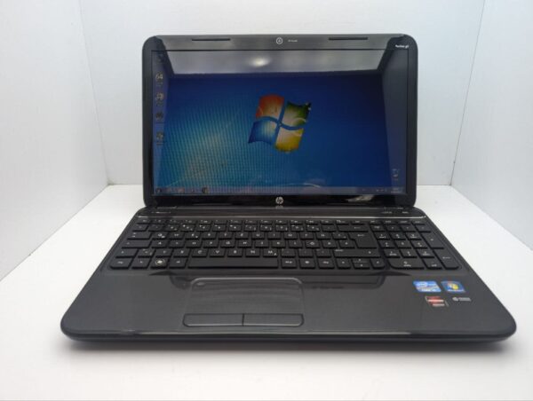 Ноутбук HP g6-2009sg / 15.6" (1366x768) TN / Intel Core i5-3210M (2 (4) ядра по 2.5 - 3.1 GHz) / 8 GB DDR3 / 500 GB HDD / AMD Radeon HD 7610M, 1 GB GDDR3, 128-bit / WebCam / DVD-ROM - Зображення 2