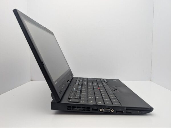 Нетбук Lenovo ThinkPad X220 / 12.5" (1366x768) TN Touch / Intel Core i7-2620M (2 (4) ядра по 2.7 - 3.4 GHz) / 8 GB DDR3 / 120 GB SSD / Intel HD Graphics 3000 / WebCam - Зображення 6