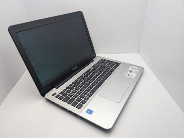 Ноутбук Asus F555L / 15.6" (1366x768) TN / Intel Core i3-5005U (2 (4) ядра по 2.0 GHz) / 8 GB DDR3 / 240 GB SSD / Intel HD Graphics 5500 / WebCam / DVD-ROM - Зображення 6