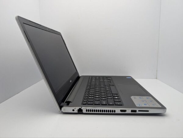 Ноутбук Dell Inspiron 15 5528 / 15.6" (1366x768) TN / Intel Core i5-5200U (2 (4) ядра по 2.2 - 2.7 GHz) / 8 GB DDR3 / 240 GB SSD / Intel HD Graphics 5500 / WebCam / DVD-ROM - Зображення 4