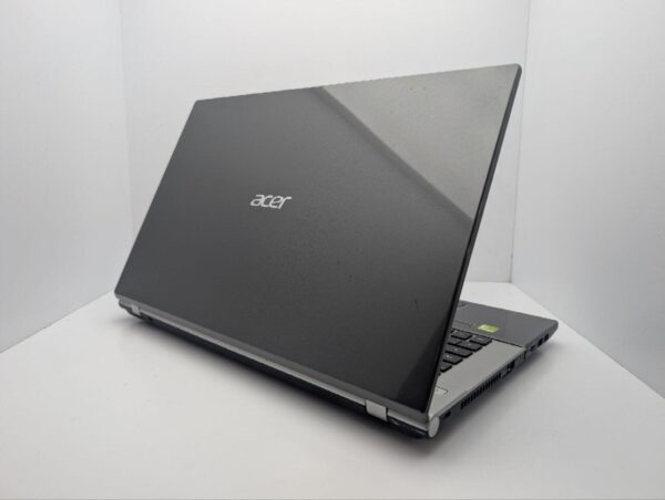 Ноутбук Acer Aspire V3-771G / 17.3" (1600x900) TN / Intel Core i7-2620M (2 (4) ядра по 2.7 - 3.4 GHz) / 8 GB DDR3 / 60 GB SSD + 1000 GB HDD / nVidia GeForce 710M, 2 GB GDDR3, 64-bit / WebCam / DVD-ROM - Зображення 8