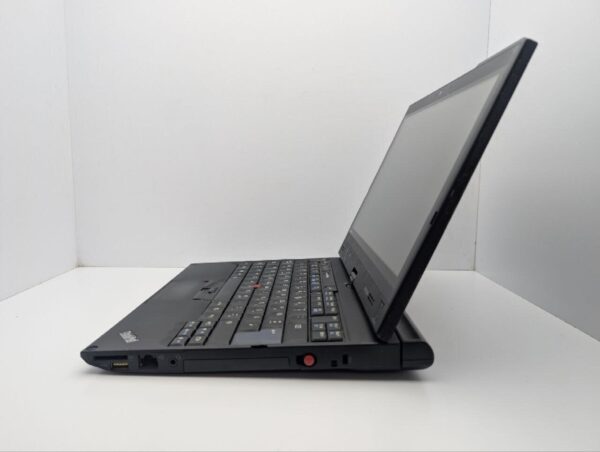Нетбук Lenovo ThinkPad X220 / 12.5" (1366x768) TN Touch / Intel Core i7-2620M (2 (4) ядра по 2.7 - 3.4 GHz) / 8 GB DDR3 / 120 GB SSD / Intel HD Graphics 3000 / WebCam - Зображення 7