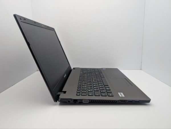 Ноутбук Terra Mobile 1529H / 15.6" (1366x768) TN / Intel Core i5-4210M (2 (4) ядра по 2.6 - 3.2 GHz) / 8 GB DDR3 / 500 GB HDD / Intel HD Graphics 4600 / WevCam / DVD-ROM - Зображення 4