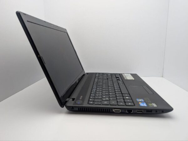 Ноутбук Acer Aspire 5732G / 15.6" (1366x768) TN / Intel Core i5-460M (2 (4) ядра по 2.5 - 2.8 GHz) / 6 GB DDR3 / 500 GB HDD / nVidia GeForce GT 540M, 1 GB GDDR3, 128-bit / WebCam / DVD-ROM - Зображення 4