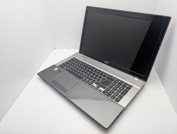 Ноутбук Acer Aspire V3-771G / 17.3" (1600x900) TN / Intel Core i7-2620M (2 (4) ядра по 2.7 - 3.4 GHz) / 8 GB DDR3 / 60 GB SSD + 1000 GB HDD / nVidia GeForce 710M, 2 GB GDDR3, 64-bit / WebCam / DVD-ROM - Зображення 7