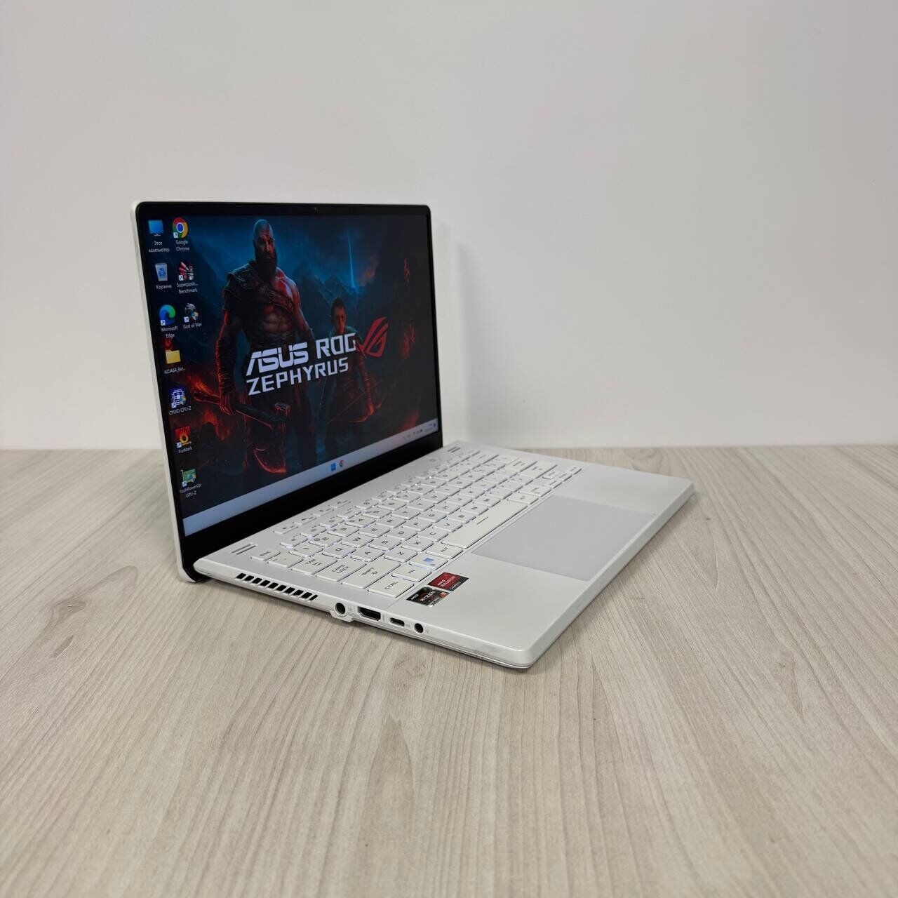 Ігровий ноутбук Asus ROG Zephyrus G14 GA402RJ / 14" (2560x1600) IPS / AMD Ryzen 9 6900HS (8 (16) ядер по 3.3 - 4.9 GHz) / 16 GB DDR4 / 512 GB SSD NVMe / AMD Radeon RX 6700S, 8 GB GDDR6, 128-bit / WebCam - Зображення 4