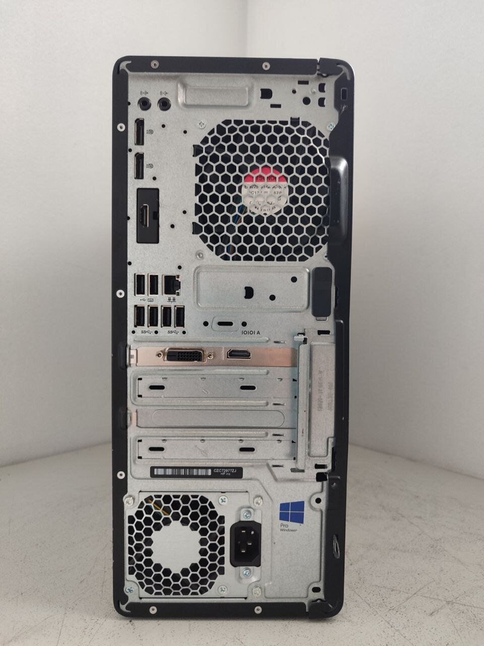 Комп'ютер HP EliteDesk 800 G3 Tower / Intel Core i7-7700 (4 (8) ядра по 3.6 - 4.2 GHz) / 16 GB DDR4 / 256 GB SSD / nVidia GeForce GTX 1650, 4 GB GDDR5, 128-bit - Зображення 4
