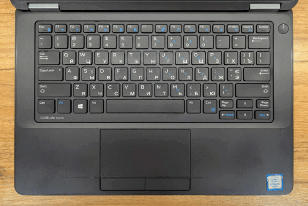 Нетбук Dell Latitude E5270 / 12.5" (1366x768) TN / Intel Core i5-6200U (2 (4) ядра по 2.3 - 2.8 GHz) / 8 GB DDR4 / 240 GB SSD / Intel HD Graphics 520 / WebCam / Windows 10 - Зображення 3
