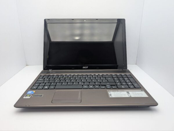 Ноутбук Acer Aspire 5742G / 15.6" (1366x768) TN / Intel Core i3-380M (2 (4) ядра по 2.53 GHz) / 6 GB DDR3 / 500 GB HDD / nVidia GeForce GT 540M, 1 GB GDDR3, 128-bit / WebCam - Зображення 3