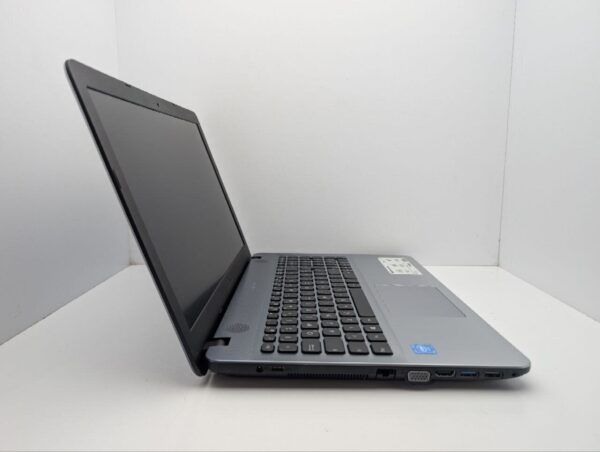 Ноутбук Asus F541S / 15.6" (1366x768) TN / Intel Celeron N3060 (2 ядра по 1.6 - 2.48 GHz) / 4 GB DDR3 / 120 GB SSD / Intel HD Graphics 400 / WebCam / DVD-ROM - Зображення 4