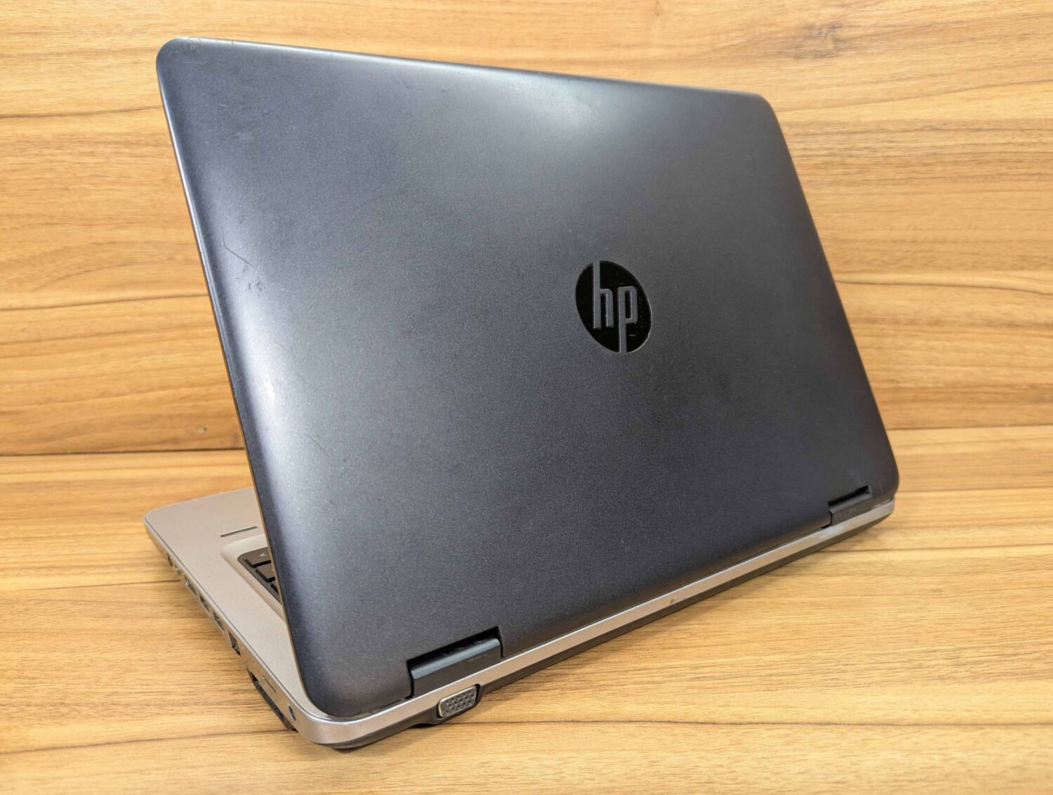Ноутбук Б-клас HP ProBook 640 G2 / 14" (1920x1080) IPS / Intel Core i7-6600U (2 (4) ядра по 2.6 - 3.4 GHz) / 8 GB DDR4 / 500 GB HDD / Intel HD Graphics 520 / WebCam / Fingerprint / Windows 10 - Зображення 8