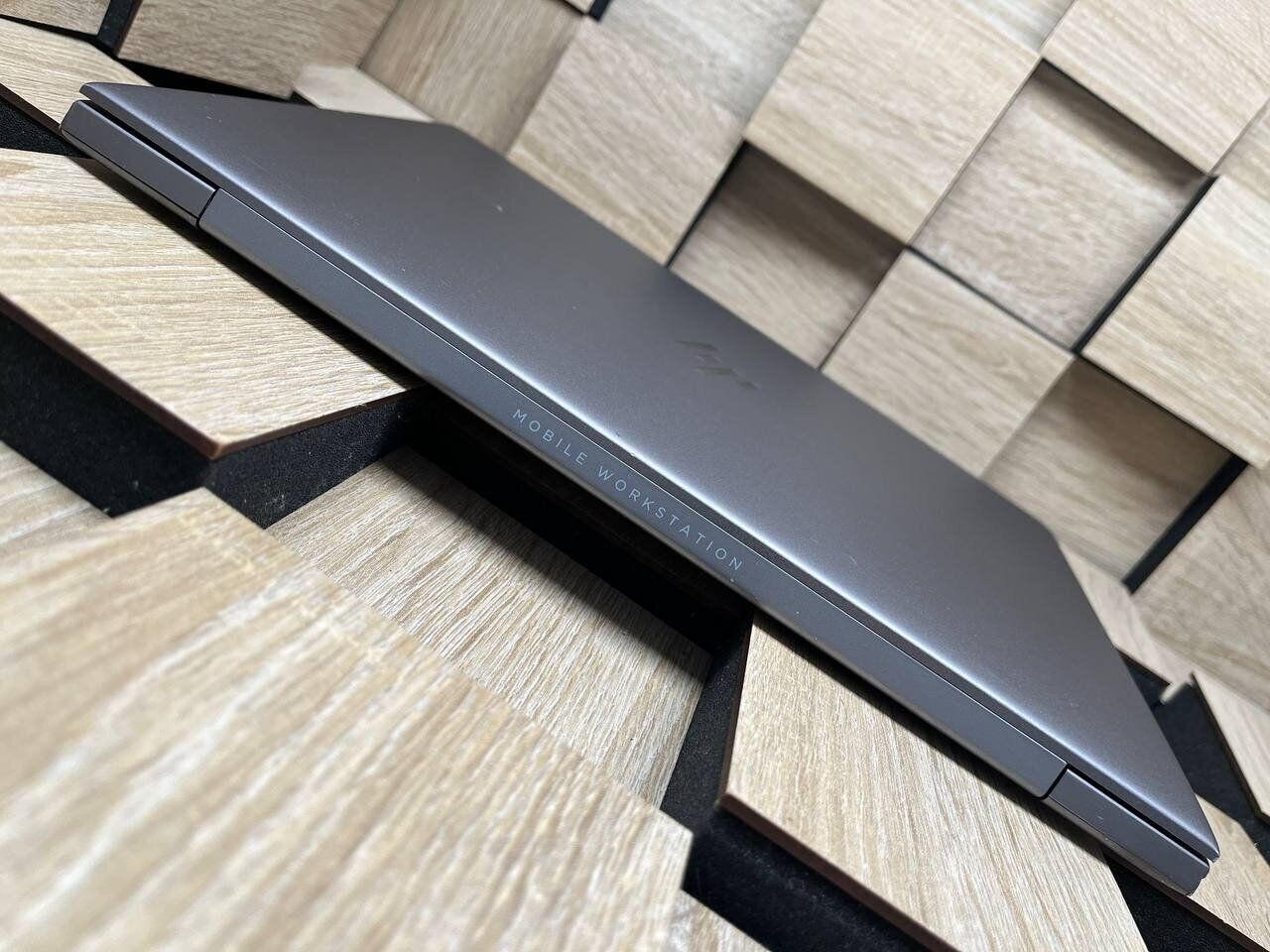 Ноутбук Б-клас HP ZBook 14U G5 / 14" (1920x1080) IPS / Intel Core i5-8350U (4 (8) ядра по 1.7 - 3.6 GHz) / 8 GB DDR4 / 256 GB SSD M.2 / Intel UHD Graphics 620 / WebCam / Fingerprint / HDMI - Зображення 5