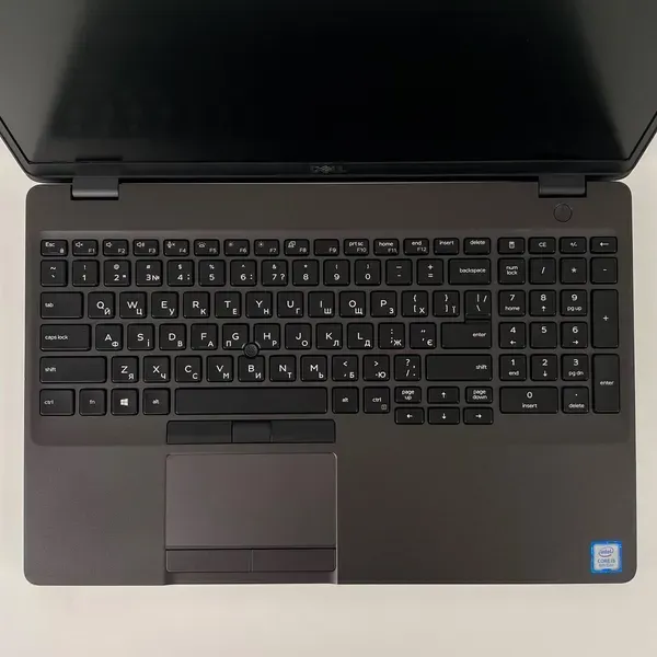 Ноутбук Dell Latitude 5500 / 15.6" (1366x768) TN / Intel Core i5-8265U (4 (8) ядра по 1.6 - 3.9 GHz) / 16 GB DDR4 / 256 GB SSD / Intel UHD Graphics / HDMI / WebCam / SIM - Зображення 3