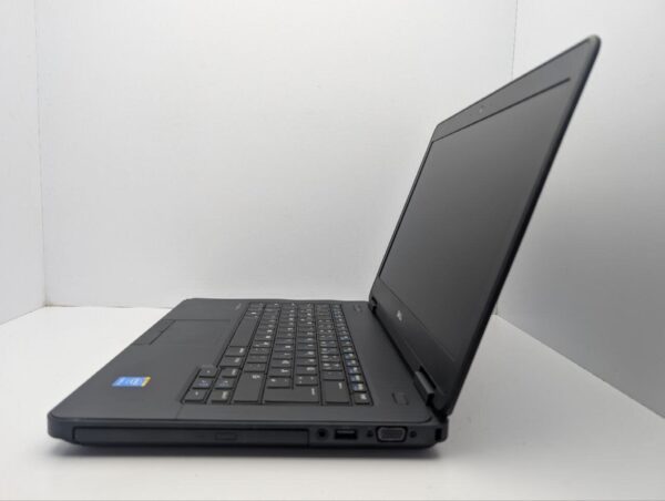 Ноутбук Dell Latitude E5440 / 14" (1366x768) TN / Intel Core i5-4310U (2 (4) ядра по 2.0 - 3.0 GHz) / 8 GB DDR3 / 120 GB SSD / Intel HD Graphics 5500 / WebCam - Зображення 5