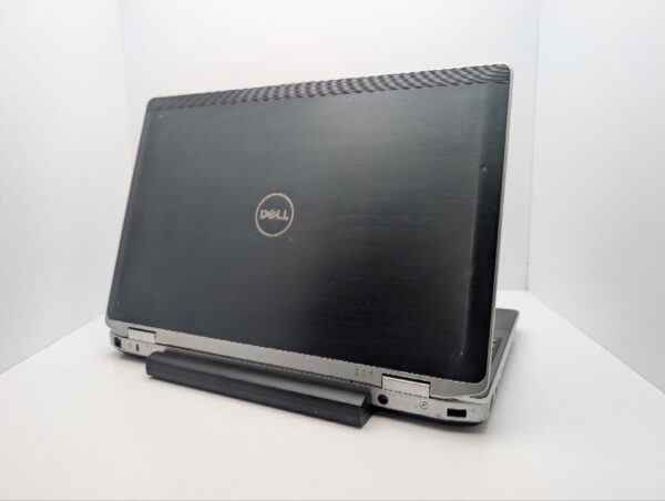 Ноутбук Dell Latitude E6530 / 15.6" (1366x768) TN / Intel Core i5-3340M (2 (4) ядер по 2.7 - 3.4 GHz) / 8 GB DDR3 / 240 GB SSD / nVidia NVS 5200M, 1 GB GDDR5, 64-bit / WebCam / DVD-ROM - Зображення 8