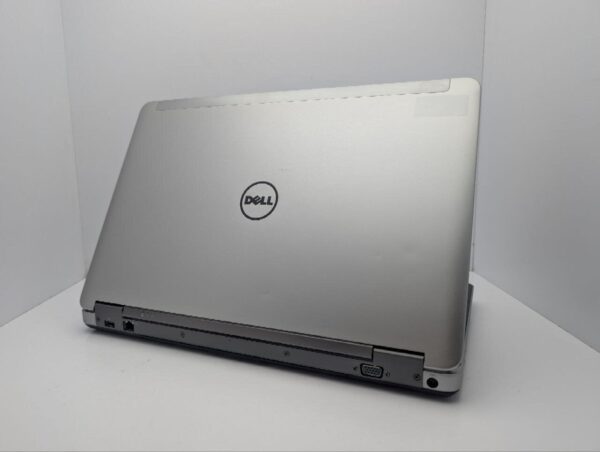 Ноутбук Dell Latitude E6540 / 15.6" (1920x1080) IPS / Intel Core i5-4310M (2 (4) ядра по 2.7 - 3.4 GHz) / 8 GB DDR3 / 240 GB SSD / Intel HD Graphics 4600 / DVD-ROM - Зображення 8