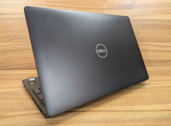 Ноутбук Dell Precision 3540 / 15.6" (1920x1080) IPS / Intel Core i7-8665U (4 (8) ядра по 1.9 - 4.8 GHz) / 8 GB DDR4 / 256 GB SSD / AMD Radeon Pro WX 2100, 2 GB GDDR5, 64-bit / WebCam / TouchID / Windows 10 - Зображення 7