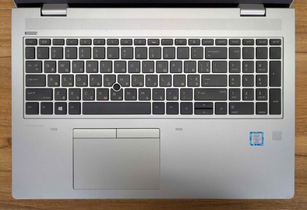 Ноутбук HP ProBook 650 G5 / 15.6" (1920x1080) IPS / Intel Core i7-8665U (4 (8) ядра по 1.9 - 4.8 GHz) / 16 GB DDR4 / 480 GB SSD / Intel UHD Graphics / WebCam / TouchID / Windows 10 - Зображення 3