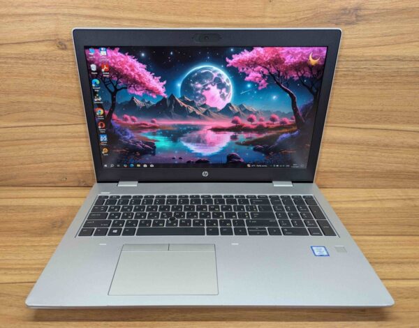 Ноутбук HP ProBook 650 G5 / 15.6" (1920x1080) IPS / Intel Core i7-8665U (4 (8) ядра по 1.9 - 4.8 GHz) / 16 GB DDR4 / 480 GB SSD / Intel UHD Graphics / WebCam / TouchID / Windows 10 - Зображення 2