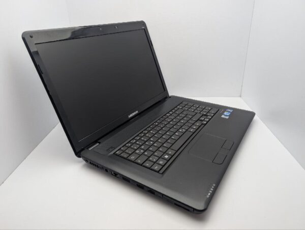 Ноутбук Medion Akoya E7216 / 17.3" (1600x900) TN / Intel Core i3-380M (2 (4) ядра по 2.53 GHz) / 6 GB DDR3 / 500 GB HDD / Intel HD Graphics / WebCam / АКБ не тримає - Зображення 6