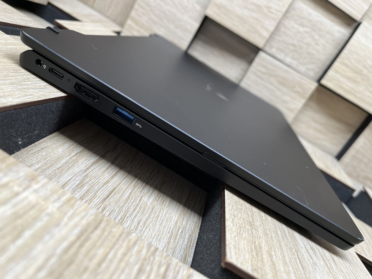 Ультрабук Б-клас Gateway GWTC71427-BK / 14.1" (1920x1080) IPS Touch / Intel Core i7-1255U (10 (12) ядер по 2.8 - 4.7 GHz) / 8 GB DDR4 / 512 GB SSD M.2 / Intel UHD Graphics / WebCam / Fingerprint - Зображення 5