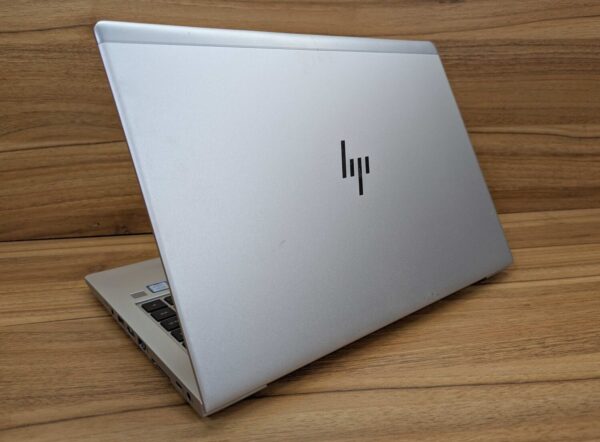 Ультрабук Б-клас HP EliteBook 840 G6 / 14" (1920x1080) IPS / Intel Core i5-8265U (4 (8) ядра по 1.6 - 3.9 GHz) / 8 GB DDR4 / 256 GB SSD / Intel UHD Graphics 620 / WebCam / TouchID / Windows 10 - Зображення 7