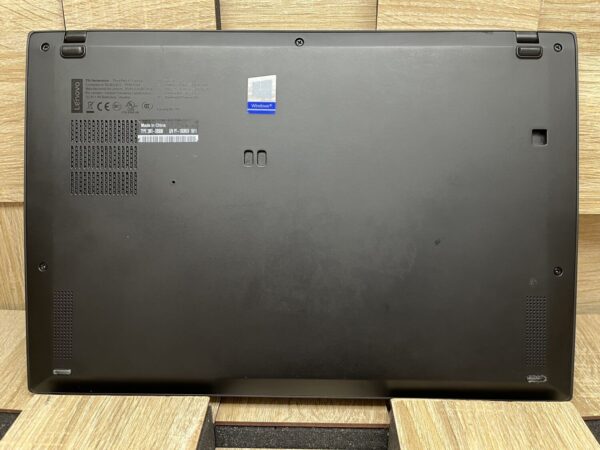 Ультрабук Б-клас Lenovo ThinkPad X1 Carbon (7th Gen) / 14" (1920x1080) IPS / Intel Core i7-10710U (6 (12) ядер по 1.1 - 4.7 GHz) / 16 GB DDR3 / 256 GB SSD M.2 / Intel UHD Graphics / WebCam / Fingerprint / HDMI - Зображення 9