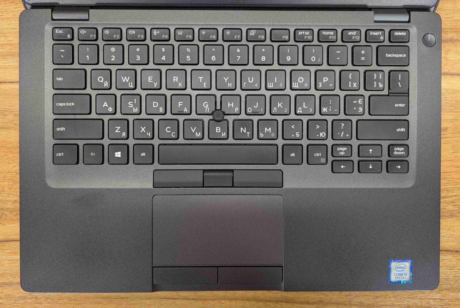 Ультрабук Dell Latitude 5400 / 14" (1920x1080) IPS / Intel Core i5-8365U (4 (8) ядра по 1.6 - 4.1 GHz) / 16 GB DDR4 / 512 GB SSD / Intel UHD Graphics / WebCam / HDMI / Windows 10 - Зображення 3