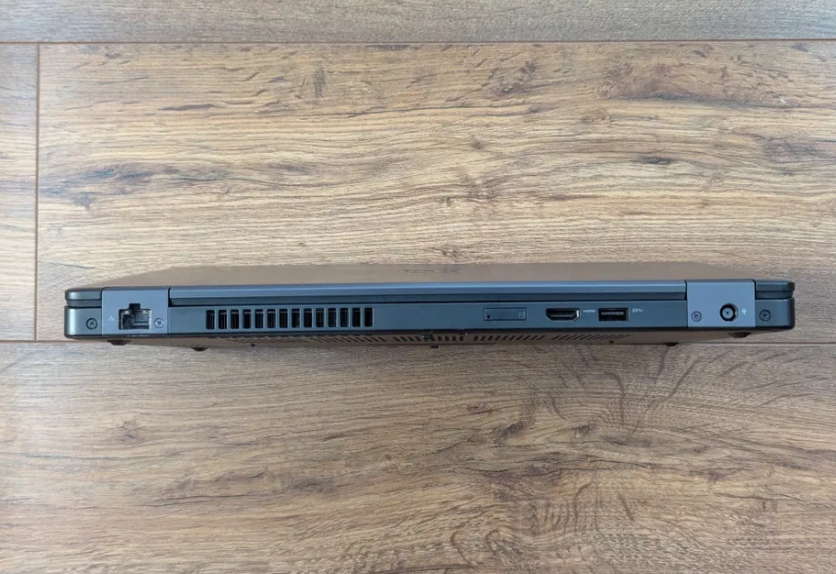 Ультрабук Dell Latitude 5480 / 14" (1366x768) TN / Intel Core i5-7300HQ (4 ядра по 2.5 - 3.5 GHz) / 8 GB DDR4 / 256 GB SSD / Intel HD Graphics 630 / WebCam - Зображення 5