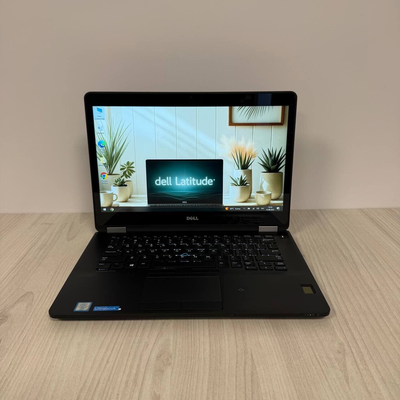 Ультрабук Dell Latitude E7470 / 14" (2560x1440) IPS Touch / Intel Core i7-6600U (2 (4) ядра по 2.6 - 3.4 GHz) / 8 GB DDR4 / 256 GB SSD NVMe / Intel HD Graphics 520 / WebCam - Зображення 2
