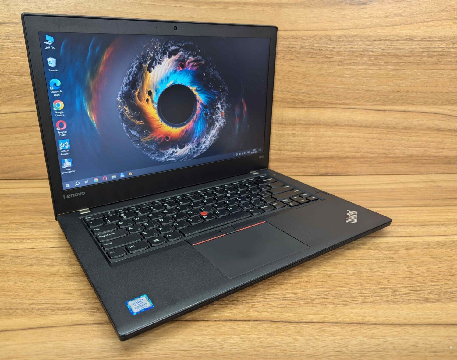 Ультрабук Lenovo ThinkPad T470 / 14" (1366x768) TN / Intel Core i5-7200U (2 (4) ядра по 2.5 - 3.1 GHz) / 8 GB DDR4 / 240 GB SSD / Intel HD Graphics 520 / WebCam / TouchID / Windows 10 - Зображення 4