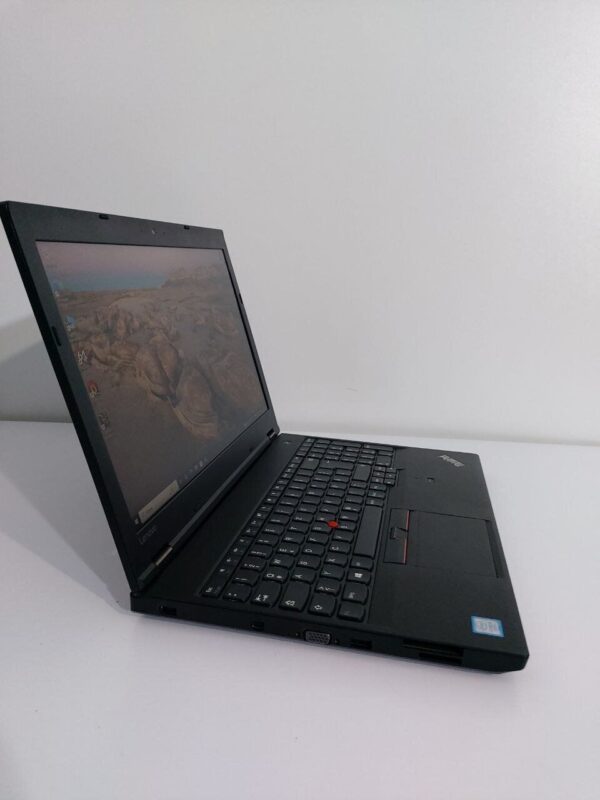 Ультрабук Б-клас Lenovo ThinkPad T570 / 15.6" (1920x1080) IPS / Intel Core i5-7200U (2 (4) ядра по 2.5 - 3.1 GHz) / 16 GB DDR4 / 500 GB SSD / Intel HD Graphics 520 / WebCam / DVD-ROM + Бездротова мишка - Зображення 4