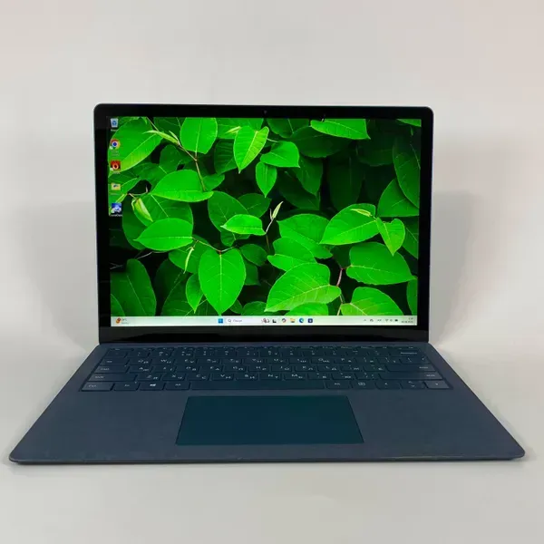 Ультрабук Microsoft Surface Laptop 3 / 13.5" (2256x1504) IPS Touch / Intel Core i5-1035G7 (4 (8) ядра по 1.2 - 3.7 GHz) / 8 GB DDR4 / 256 GB SSD / Intel Iris Plus Graphics / WebCam / USB Type-C - Зображення 2