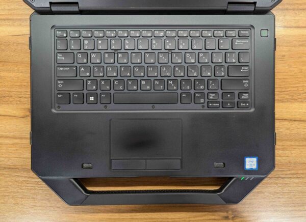Захищений ноутбук Dell Latitude 14 Rugged 5414 / 14" (1366x768) TN / Intel Core i5-6300U (2 (4) ядра по 2.4 - 3.0 GHz) / 8 GB DDR4 / 256 GB SSD / Intel HD Graphics 520 / WebCam / HDMI / Windows 10 - Зображення 3