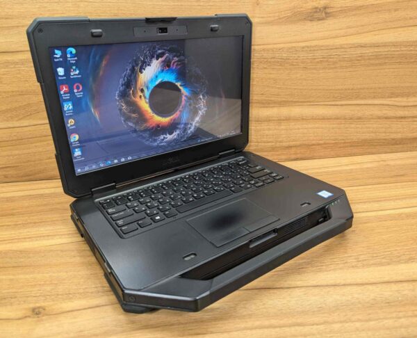 Захищений ноутбук Dell Latitude 14 Rugged 5414 / 14" (1366x768) TN / Intel Core i5-6300U (2 (4) ядра по 2.4 - 3.0 GHz) / 8 GB DDR4 / 256 GB SSD / Intel HD Graphics 520 / WebCam / HDMI / Windows 10 - Зображення 4