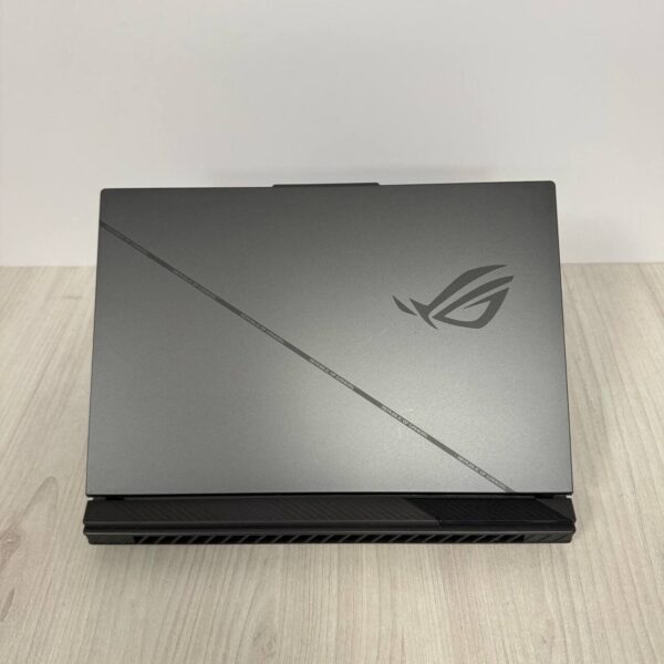 Ігровий ноутбук Asus ROG Strix G16 G614JIR / 16" (2560x1600) IPS / Intel Core i9-14900HX (24 (32) ядра по 2.2 - 5.7 GHz) / 16 GB DDR5 / 1000 GB SSD NVMe / nVidia GeForce RTX 4070, 8 GB GDDR6, 128-bit / WebCam - Зображення 3