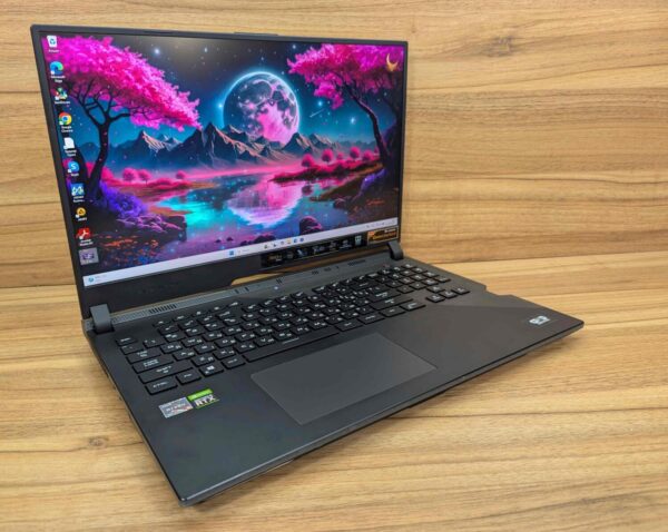 Ігровий ноутбук Asus ROG Strix G733Q / 17.3" (1920x1080) IPS / AMD Ryzen 9 5900HX (8 (16) ядер по 3.3 - 4.6 GHz) / 32 GB DDR4 / 1000 GB SSD / nVidia GeForce RTX 3080, 16 GB GDDR6, 256-bit / Windows 11 - Зображення 4