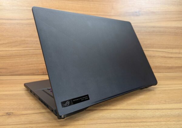 Ігровий ноутбук Б-класс Asus ROG Zephyrus GU603Z / 16" (1920x1200) IPS / Intel Core i7-12700H (14 (20) ядер по 3.5 - 4.7 GHz) / 16 GB DDR5 / 512 GB SSD / nVidia GeForce RTX 3060, 6 GB GDDR6, 192-bit / WebCam / Windows 11 - Зображення 8