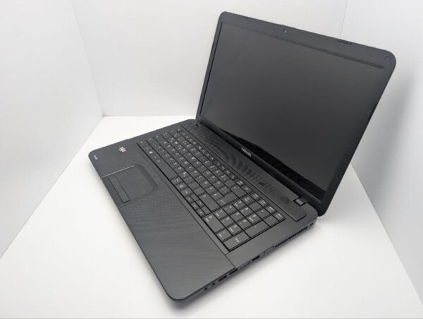 Ноутбук Toshiba Satellite C870D / 17.3" (1600x900) TN / AMD E1-1200 (2 ядра по 1.4 GHz) / 6 GB DDR3 / 120 GB SSD / AMD Radeon HD 7310 Graphics / WebCam / DVD-ROM - Зображення 7