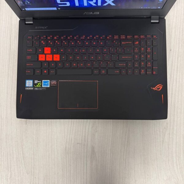 Ігровий ноутбук Б-клас Asus ROG Strix GL502VSK / 15.6" (1920x1080) IPS / Intel Core i7-7700HQ (4 (8) ядра по 2.8 - 3.8 GHz) / 16 GB DDR4 / 256 GB SSD NVMe / nVidia GeForce GTX 1070, 8 GB GDDR5, 256-bit / WebCam - Зображення 7