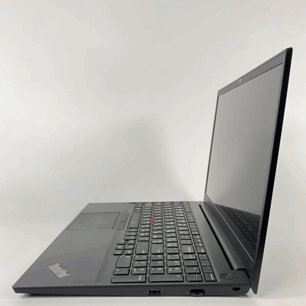 Ноутбук Б-клас Lenovo ThinkPad E15 Gen2 / 15.6" (1920x1080) IPS / Intel Core i5-1135G7 (4 (8) ядра по 4.2 GHz) / 16 GB DDR4 / 256 GB SSD / Intel Iris Xe Graphics / WebCam / HDMI - Зображення 5