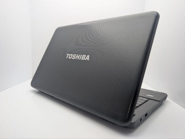 Ноутбук Toshiba Satellite C870D / 17.3" (1600x900) TN / AMD E1-1200 (2 ядра по 1.4 GHz) / 6 GB DDR3 / 120 GB SSD / AMD Radeon HD 7310 Graphics / WebCam / DVD-ROM - Зображення 8