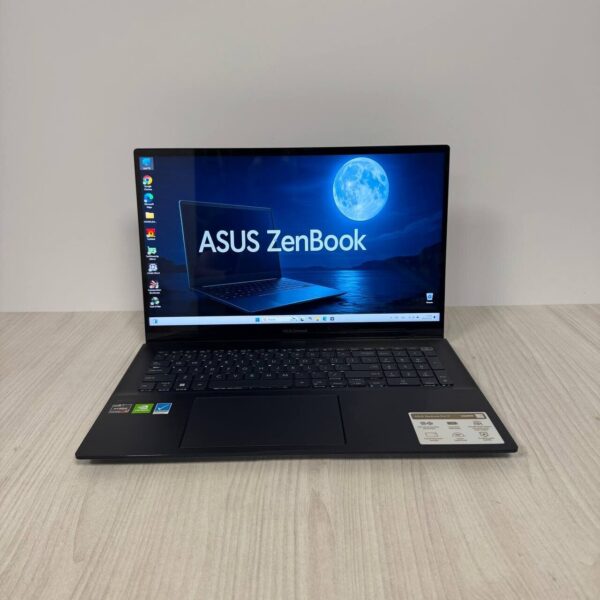 Ігровий ноутбук Asus ZenBook Pro 17 UM6702R / 17.3" (2560x1440) IPS Touch / AMD Ryzen 7 6800H (8 (16) ядер по 3.2 - 4.7 GHz) / 16 GB DDR5 / 512 GB SSD NVMe / nVidia GeForce RTX 3050, 4 GB GDDR6, 128-bit / WebCam - Зображення 2