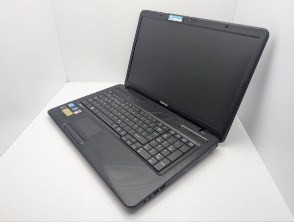 Ноутбук Toshiba Satellite Pro L770 / 17.3" (1600x900) TN / Intel Core i3-2330M (2 (4) ядра по 2.2 GHz) / 6 GB DDR3 / 500 GB HDD / Intel HD Graphics 3000 / WebCam / DVD-ROM - Зображення 7