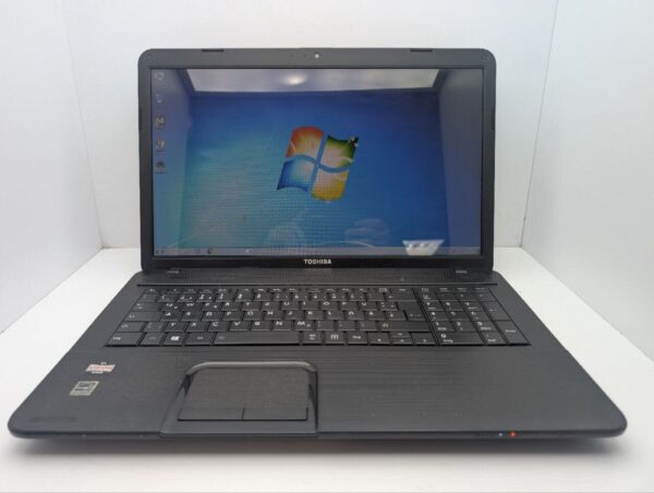 Ноутбук Toshiba Satellite C870D / 17.3" (1600x900) TN / AMD E1-1200 (2 ядра по 1.4 GHz) / 6 GB DDR3 / 120 GB SSD / AMD Radeon HD 7330, 1 GB GDDR3, 64-bit / WebCam - Зображення 2