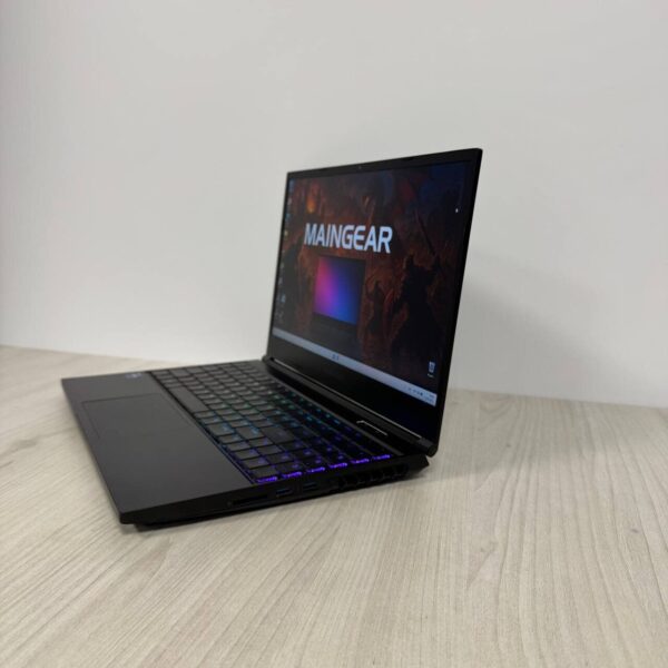 Ігровий ноутбук Б-клас Maingear Vector Pro 2 MG-VCP2-15I3070T / 15.6" (2560x1440) IPS / Intel Core i9-12900H (14 (20) ядер по 3.8 - 5.0 GHz) / 16 GB DDR5 / 512 GB SSD NVMe / nVidia GeForce RTX 3070 Ti, 8 GB GDDR6, 256-bit / WebCam - Зображення 5
