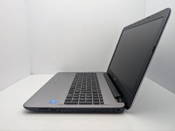 Ноутбук HP 250 G5 / 15.6" (1366x768) TN / Intel Celeron N3060 (2 ядра по 1.6 - 2.48 GHz) / 8 GB DDR3 / 120 GB SSD / Intel HD Graphics 400 / WebCam / DVD-ROM - Зображення 4