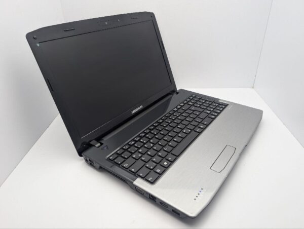 Ноутбук Medion Akoya P6812 / 15.6" (1366x768) TN / Intel Core i3-2330M (2 (4) ядра по 2.2 GHz) / 6 GB DDR3 / 500 GB HDD / nVidia GeForce GT 555M, 1 GB GDDR3, 128-bit / WebCam / DVD-ROM - Зображення 6