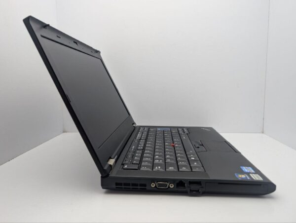 Ноутбук Lenovo ThinkPad T420 / 14" (1366x768) TN / Intel Core i5-2520M (2 (4) ядра по 2.5 - 3.2 GHz) / 6 GB DDR3 / 250 GB HDD / Intel HD Graphics 3000 / DVD-ROM - Зображення 4